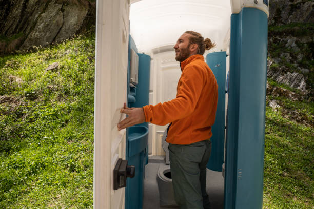 Best Portable toilet rental cost  in Oconto, WI
